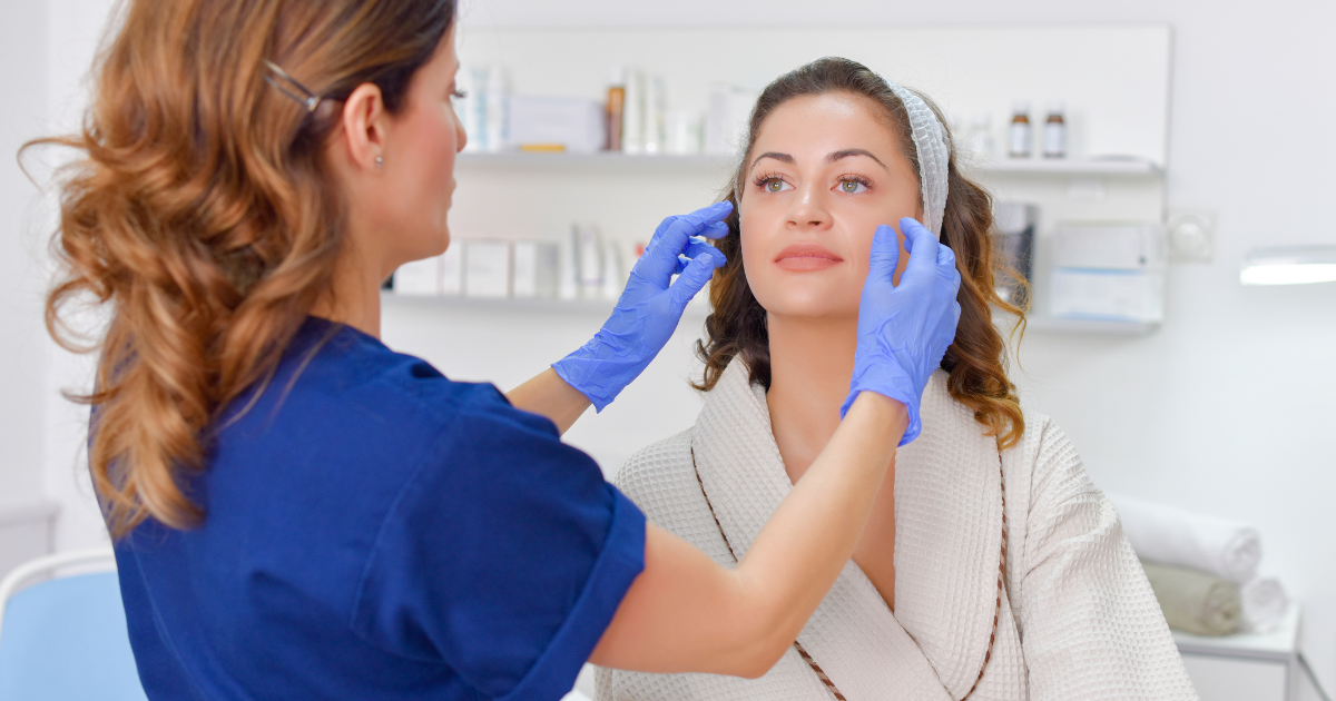 <strong>What are the Best Foods to Eat Before Cosmetic Surgery?</strong>